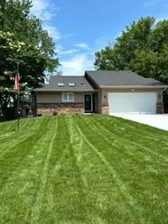8153 172nd ST W, Lakeville, MN 55044