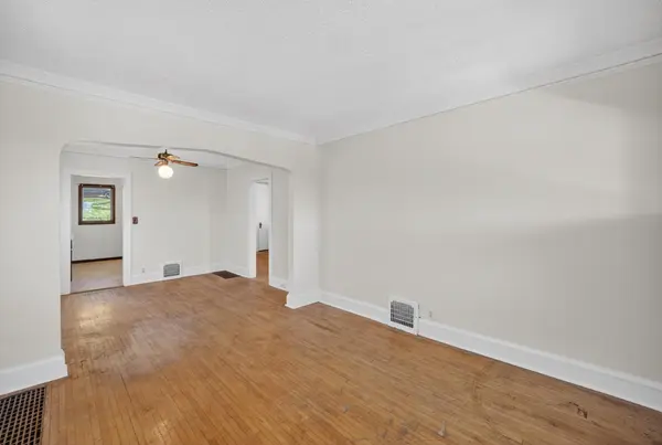 2711 W 9th ST, Duluth, MN 55806