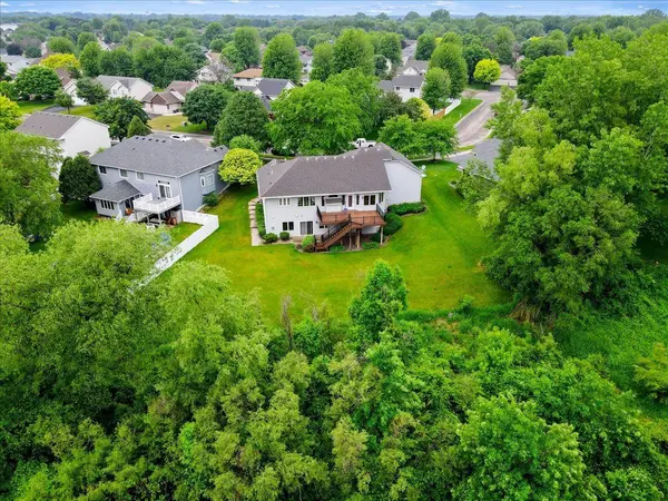2922 88th LN NE, Blaine, MN 55449