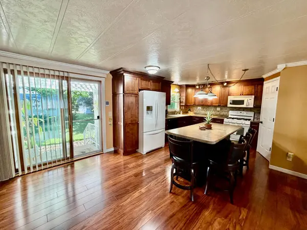223 10th AVE, Worthington, MN 56187