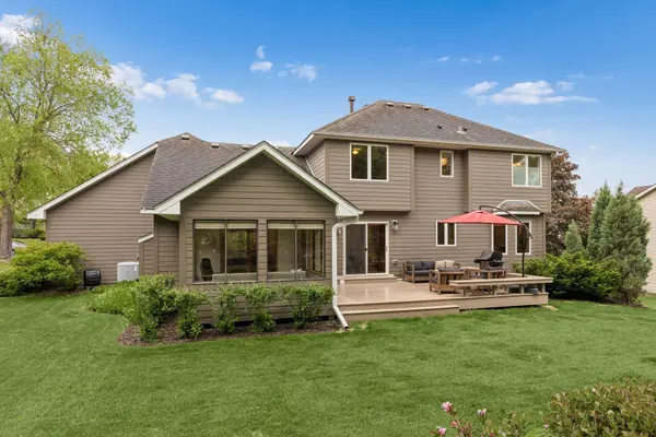 1433 Appaloosa TRL, Eagan, MN 55122