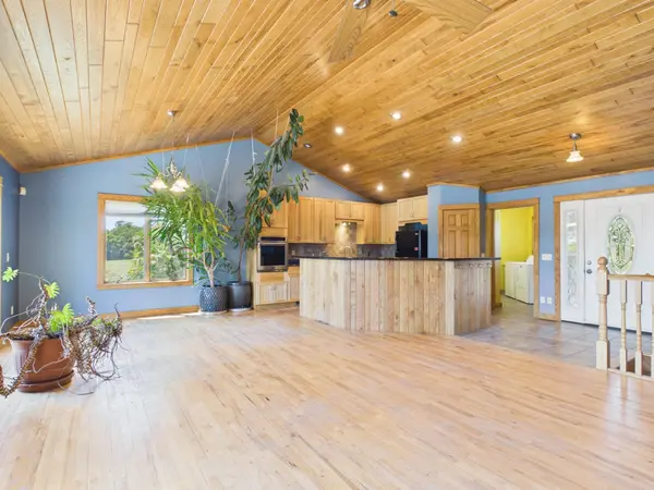 1729 N Bear Lake DR, Dresser, WI 54009