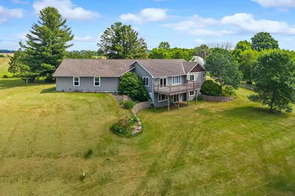 1729 N Bear Lake DR, Dresser, WI 54009