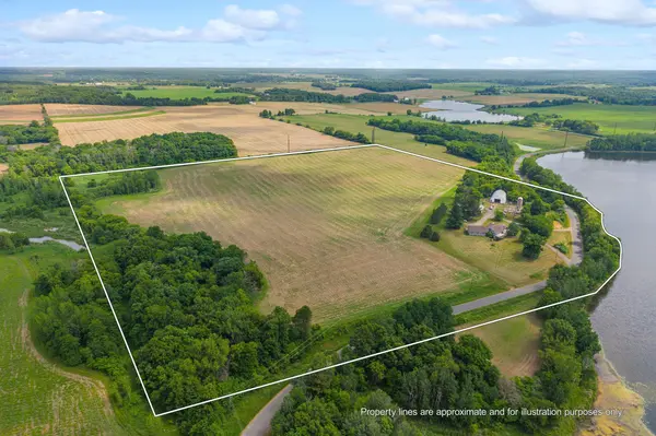 1729 N Bear Lake DR, Dresser, WI 54009