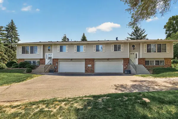 4450 Clover LN, Eagan, MN 55122