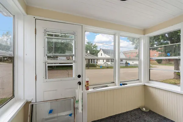 323 Tyler ST, Hastings, MN 55033
