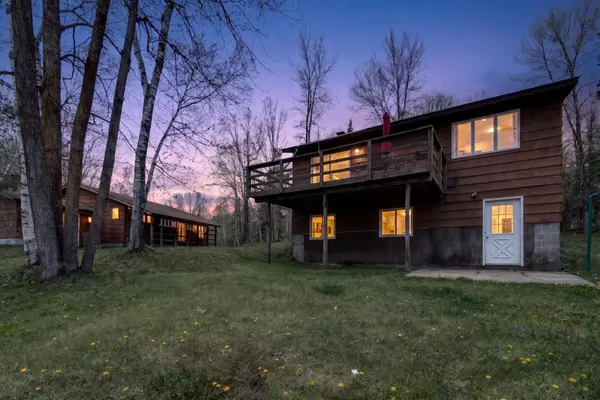 41102 Shoal Lake RD, Nashwauk, MN 55769