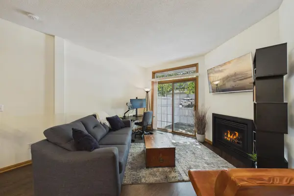 8434 Kimball DR, Eden Prairie, MN 55347