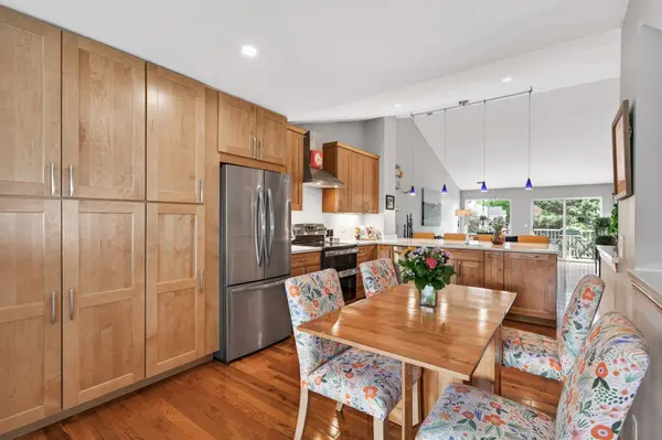 2170 Cool Stream CIR #1803, Eagan, MN 55122