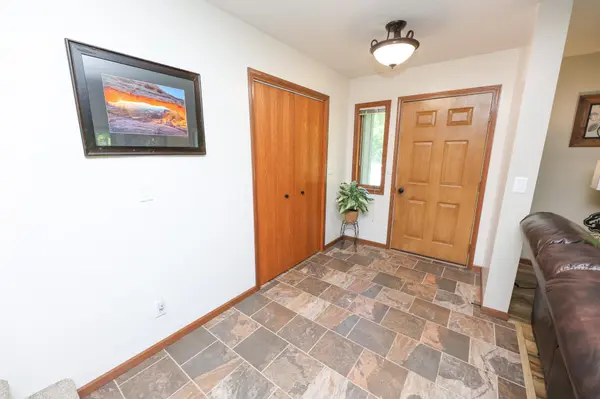 6042 Maple LN NE, Alexandria, MN 56308