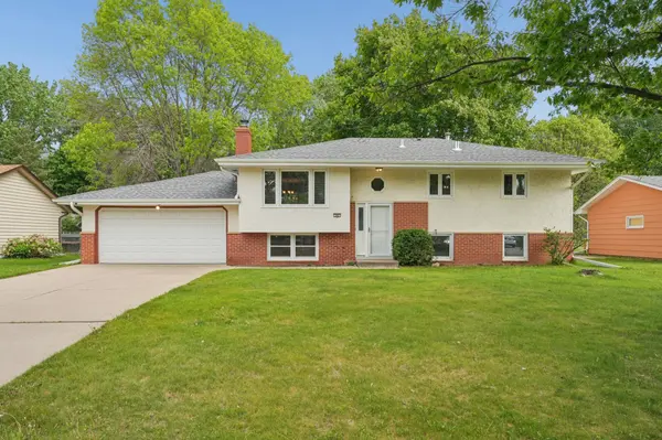 543 Westby DR NE, Spring Lake Park, MN 55432