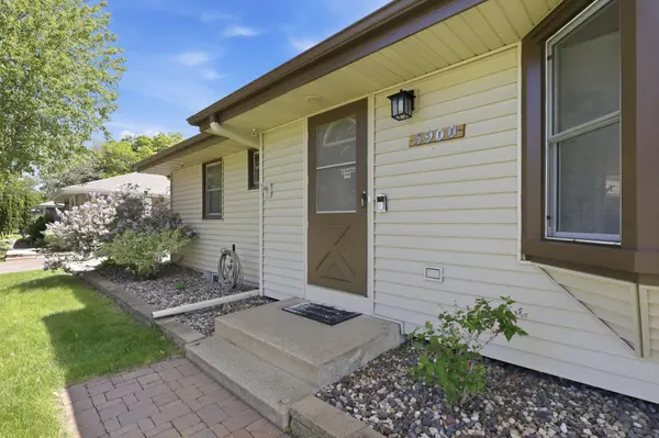 5900 Ensign AVE N, New Hope, MN 55428