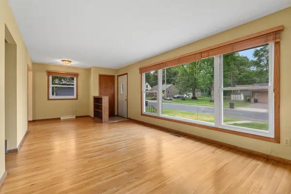 4934 Minnesota ST SE, Prior Lake, MN 55372