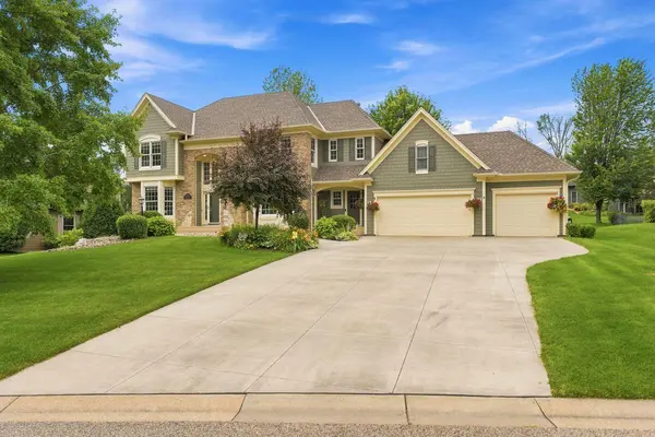 3824 Fairway TER, Woodbury, MN 55125