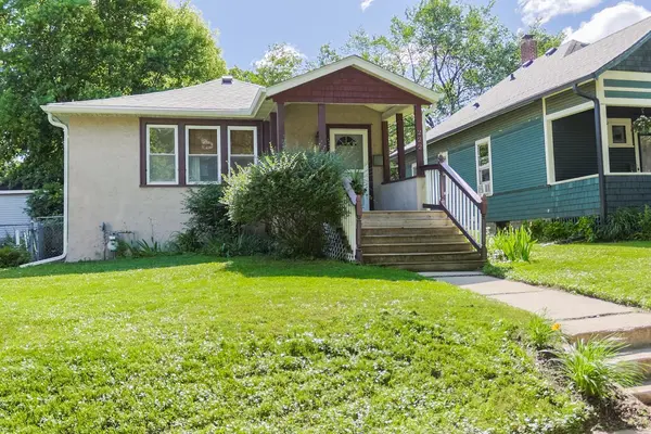 222 Fisk ST, Saint Paul, MN 55104