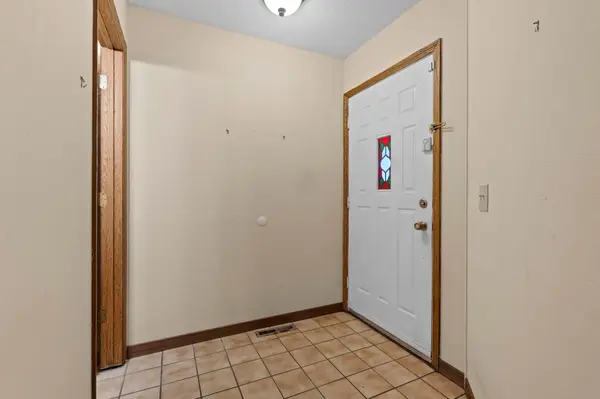 5304 Highpointe TER, Bloomington, MN 55437