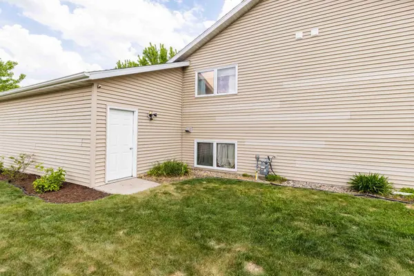 907 11th AVE SE, Barnesville, MN 56514