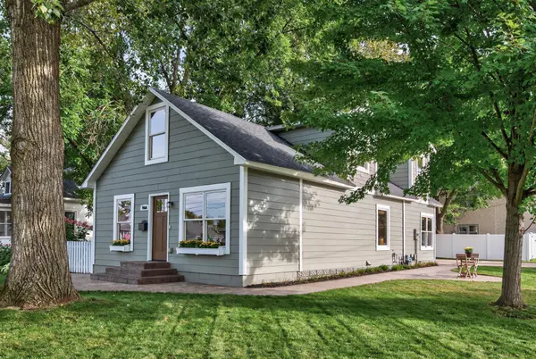 2084 4th ST, White Bear Lake, MN 55110