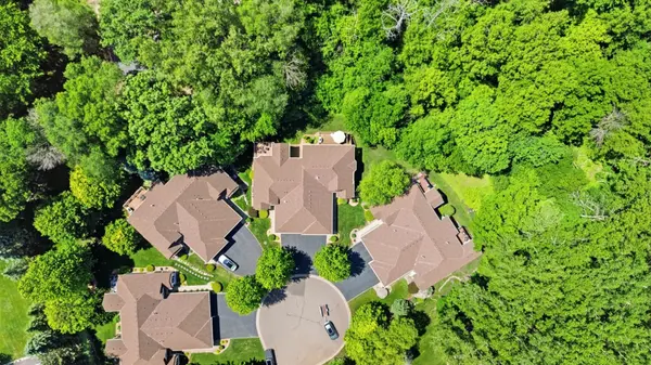 1887 Magnolia LN N, Plymouth, MN 55441