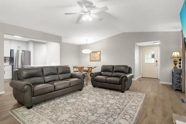4509 Redwood CIR, Minnetonka, MN 55345