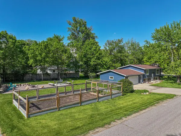 102 Ross Garden NW, Alexandria, MN 56308