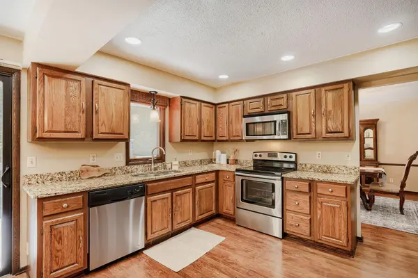 311 E 135th ST, Burnsville, MN 55337
