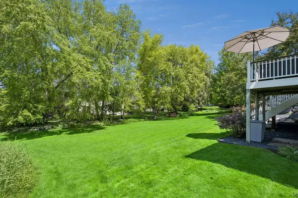 6287 Juneau LN N, Maple Grove, MN 55311