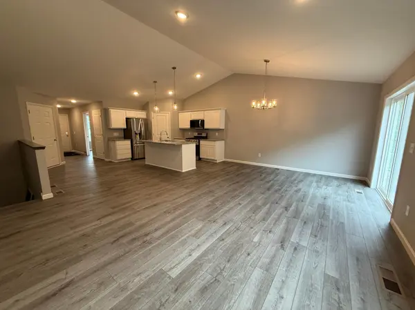 8828 147th AVE NW, Ramsey, MN 55303