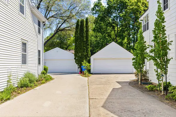 1334 8th ST S, Fargo, ND 58103