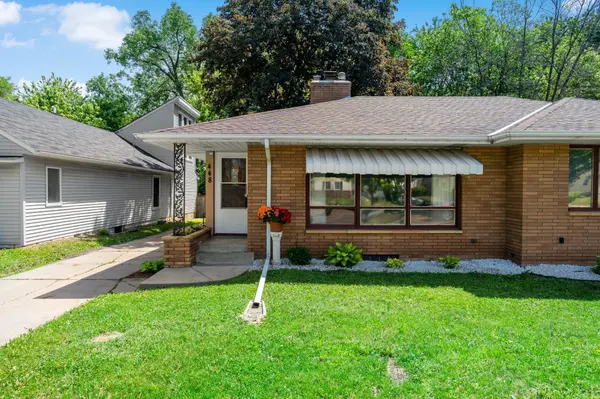 448 White Bear AVE N, Saint Paul, MN 55106