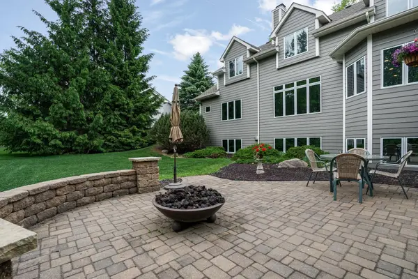 1392 Timberwolf TRL, Lino Lakes, MN 55038