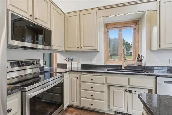 217 Meadow Sweet PL, Watertown, MN 55388