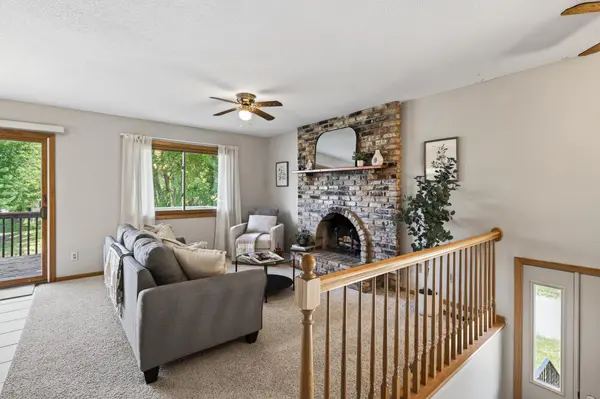 4448 Woodgate PT, Eagan, MN 55122