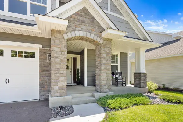 7228 Auburn LN, Inver Grove Heights, MN 55077