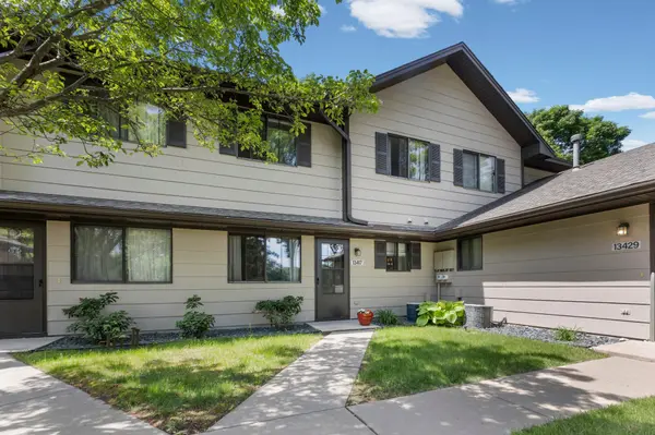 13417 Zenith LN, Eden Prairie, MN 55346