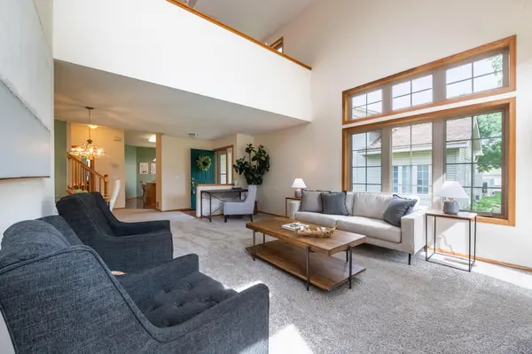 2986 Frattalone LN, Little Canada, MN 55117