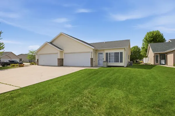 3404 38th ST S, Moorhead, MN 56560