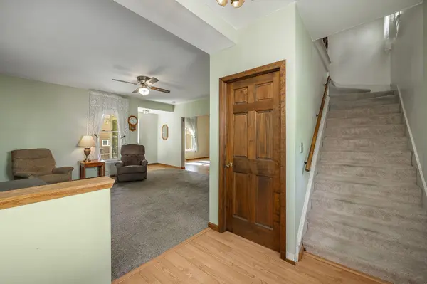 318 E Pleasant ST, Mankato, MN 56001