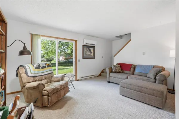 359 Odanah AVE #1C, New Richmond, WI 54017