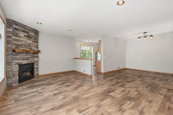 2133 Village TRL, Mound, MN 55364