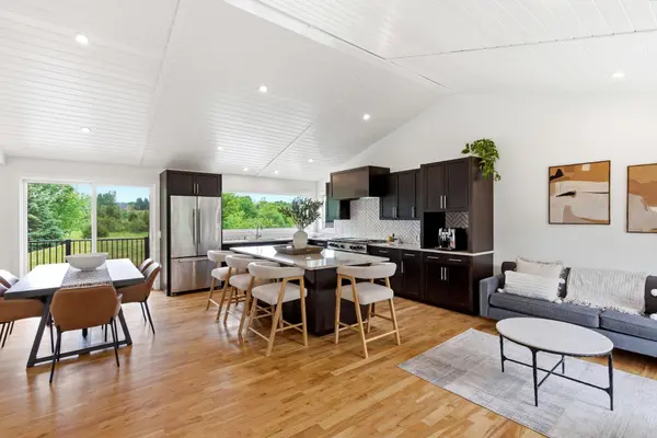 7420 Farmhill DR, Mound, MN 55364