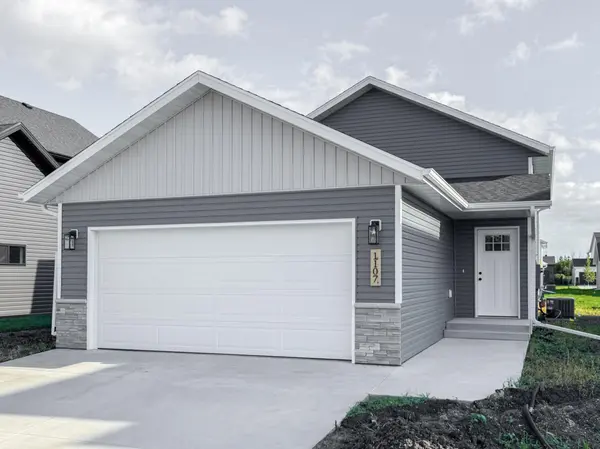1107 60th AVE W, West Fargo, ND 58078