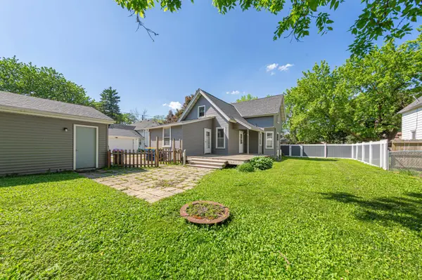 727 Division ST W, Faribault, MN 55021