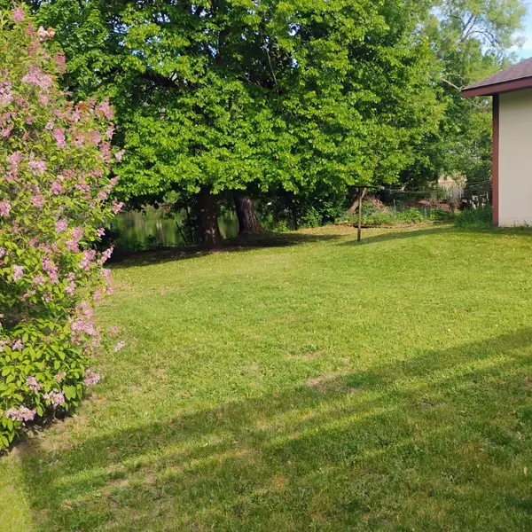 876 Pearl View DR, Sauk Rapids, MN 56379