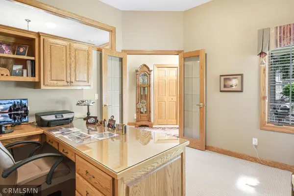 13233 Downey TRL, Apple Valley, MN 55124
