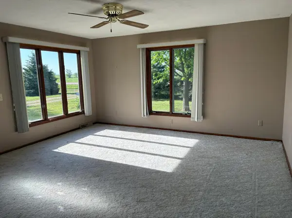 27600 County Road 18, Comfrey, MN 56019