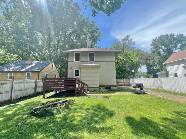 611 16th ST SW, Willmar, MN 56201
