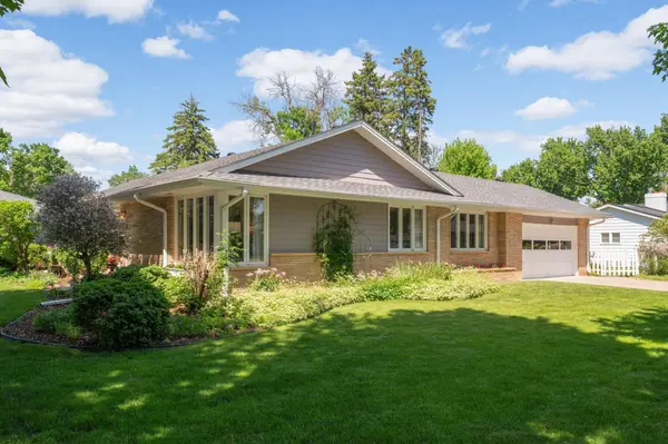6009 Tingdale AVE, Edina, MN 55436