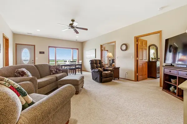1626 Thunderbird RD, Marshall, MN 56258