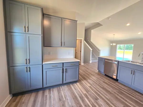 7400 Imperial WAY, Elko New Market, MN 55020